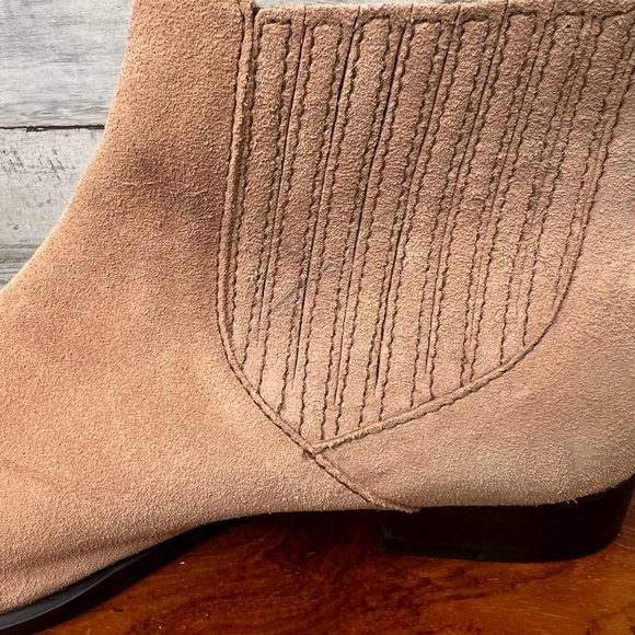 Jack Rogers Women's Brown Tan Suede Pippa Chelsea Booties Size 5.5 Ankle Casual - Picture 9 of 16